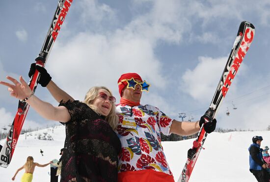 Russia Bikini Alpine Festival