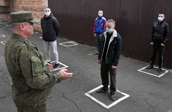 Russia Regions Defence Conscripts