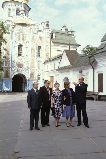 German delegation visits USSR