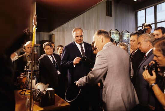 German delegation visits USSR