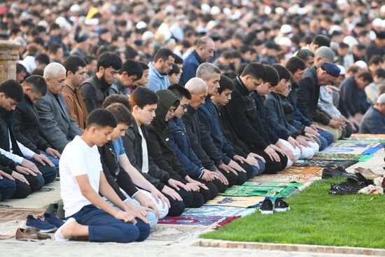 CIS Religion Eid al-Fitr