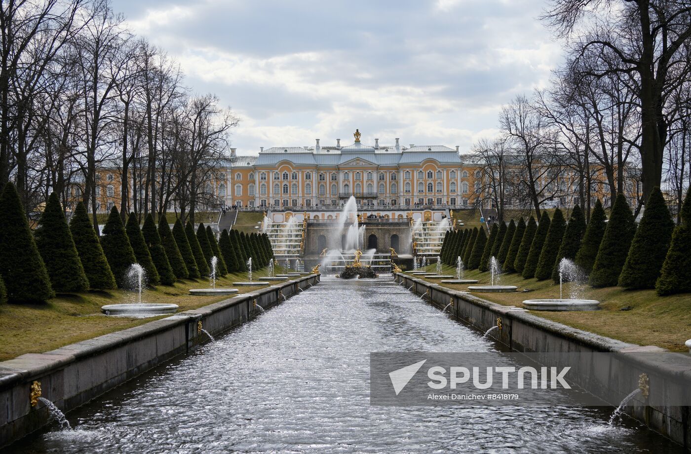 Russia Fountain Season