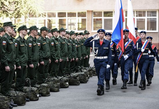 Russia Defence Conscripts