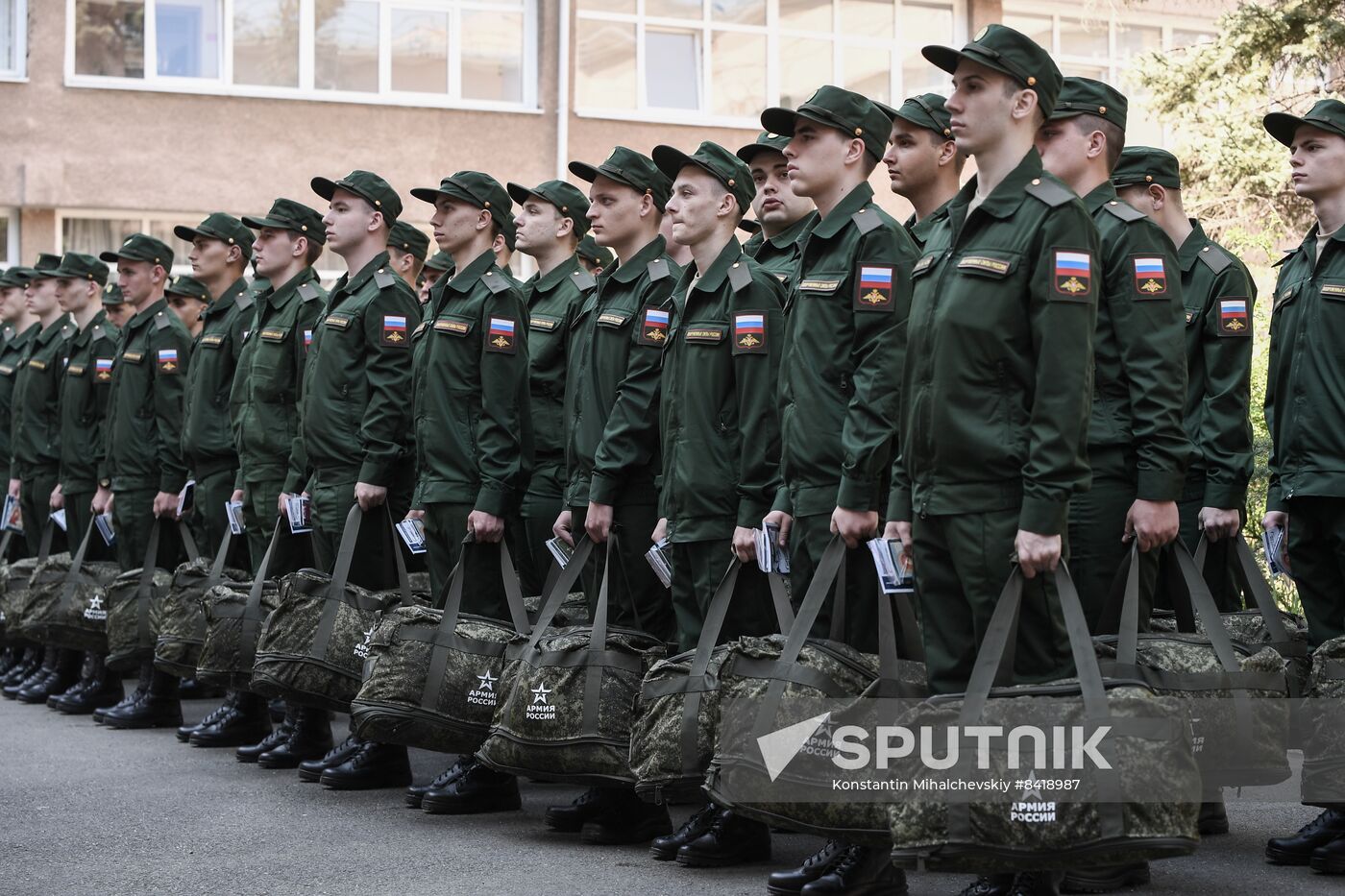 Russia Defence Conscripts