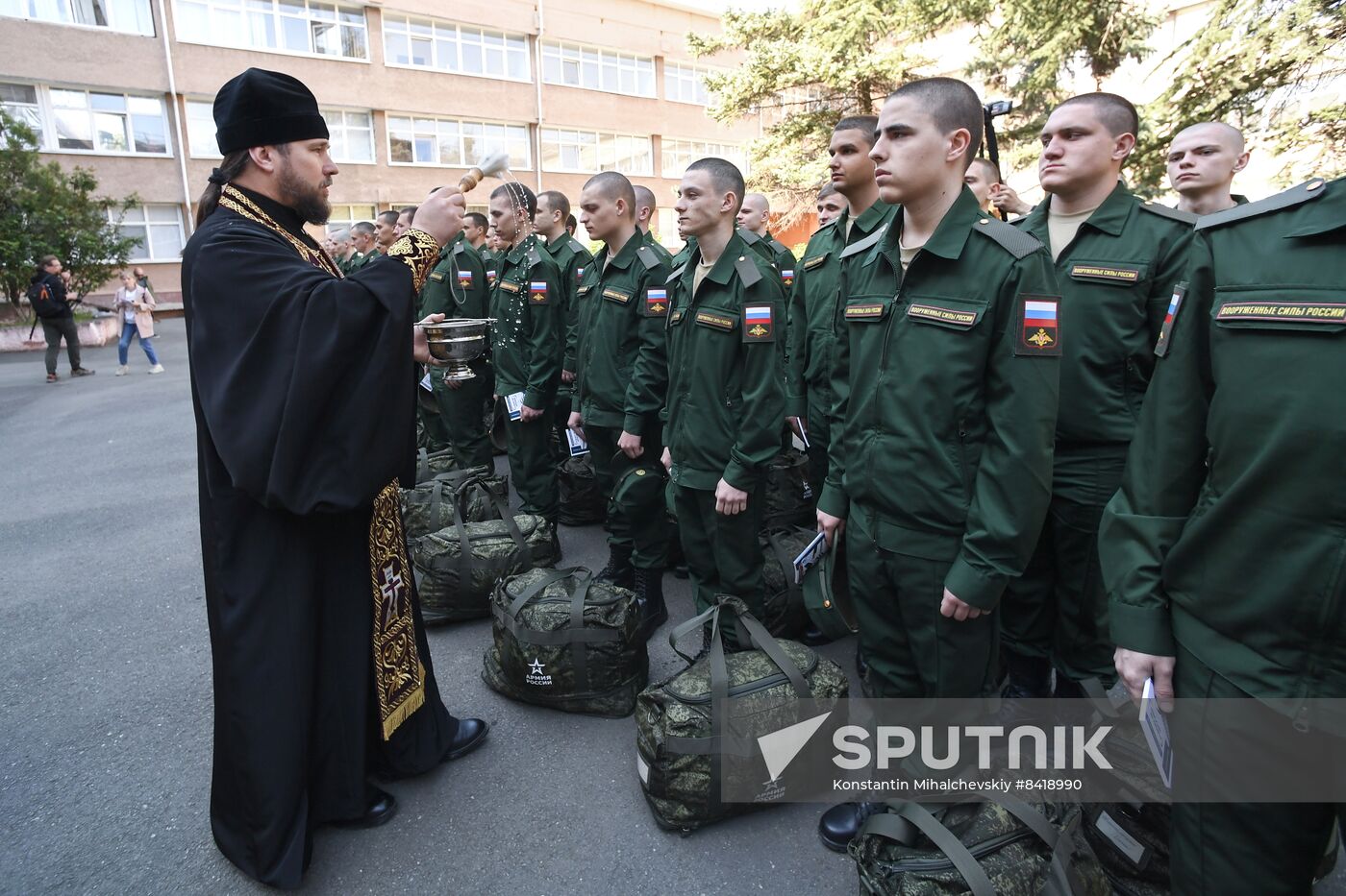 Russia Defence Conscripts