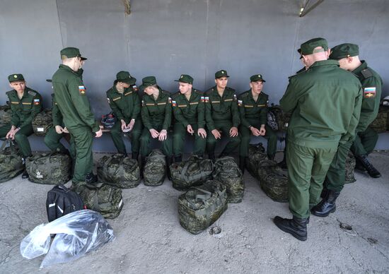 Russia Defence Conscripts