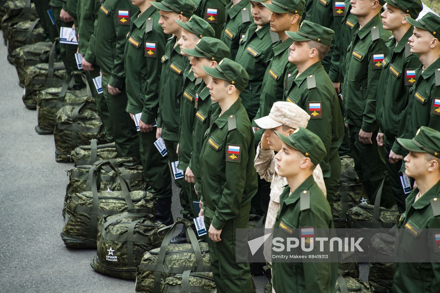 Russia Defence Conscripts