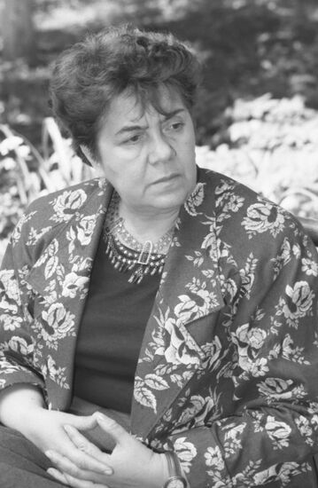 Soviet literary critic Galina Belaya