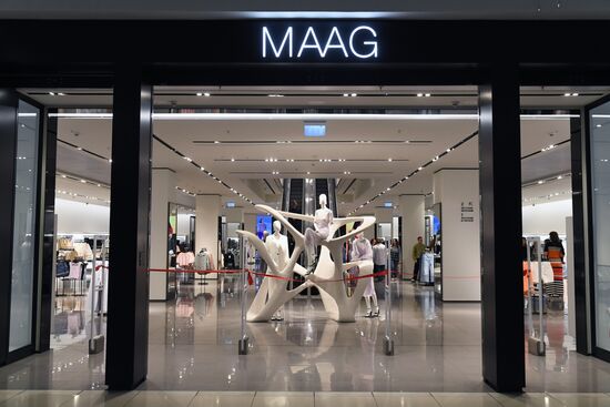 Russia Rebranded Clothing Stores