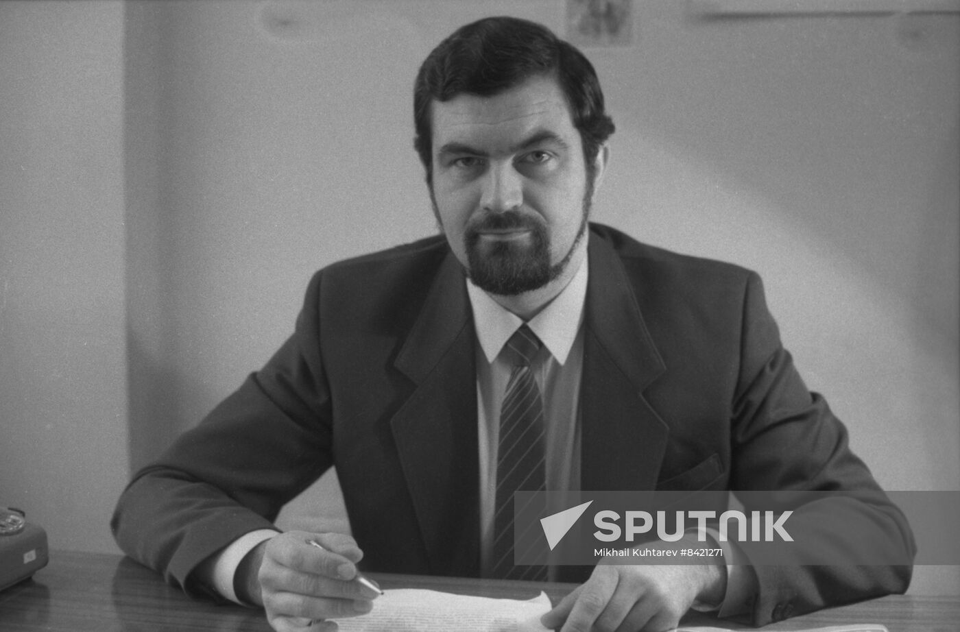 Research fellow at Institute of World Economy and International Relations Vladimir Gutnik