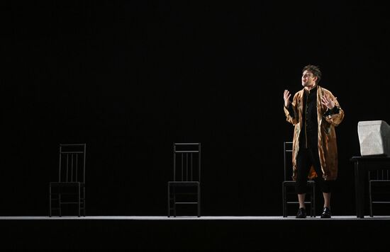 Russia Theatre Philistines