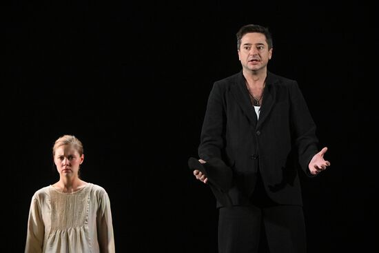 Russia Theatre Philistines