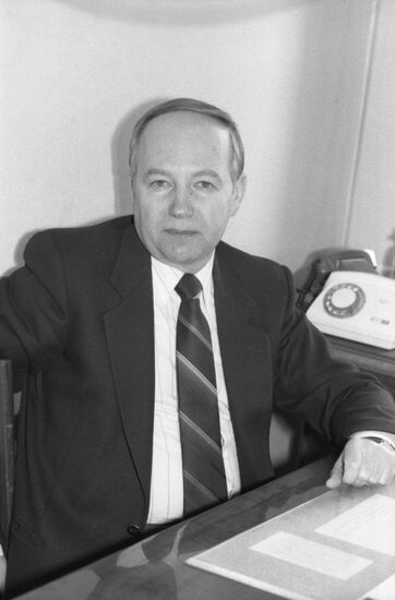 Soviet diplomat Yury Karlov