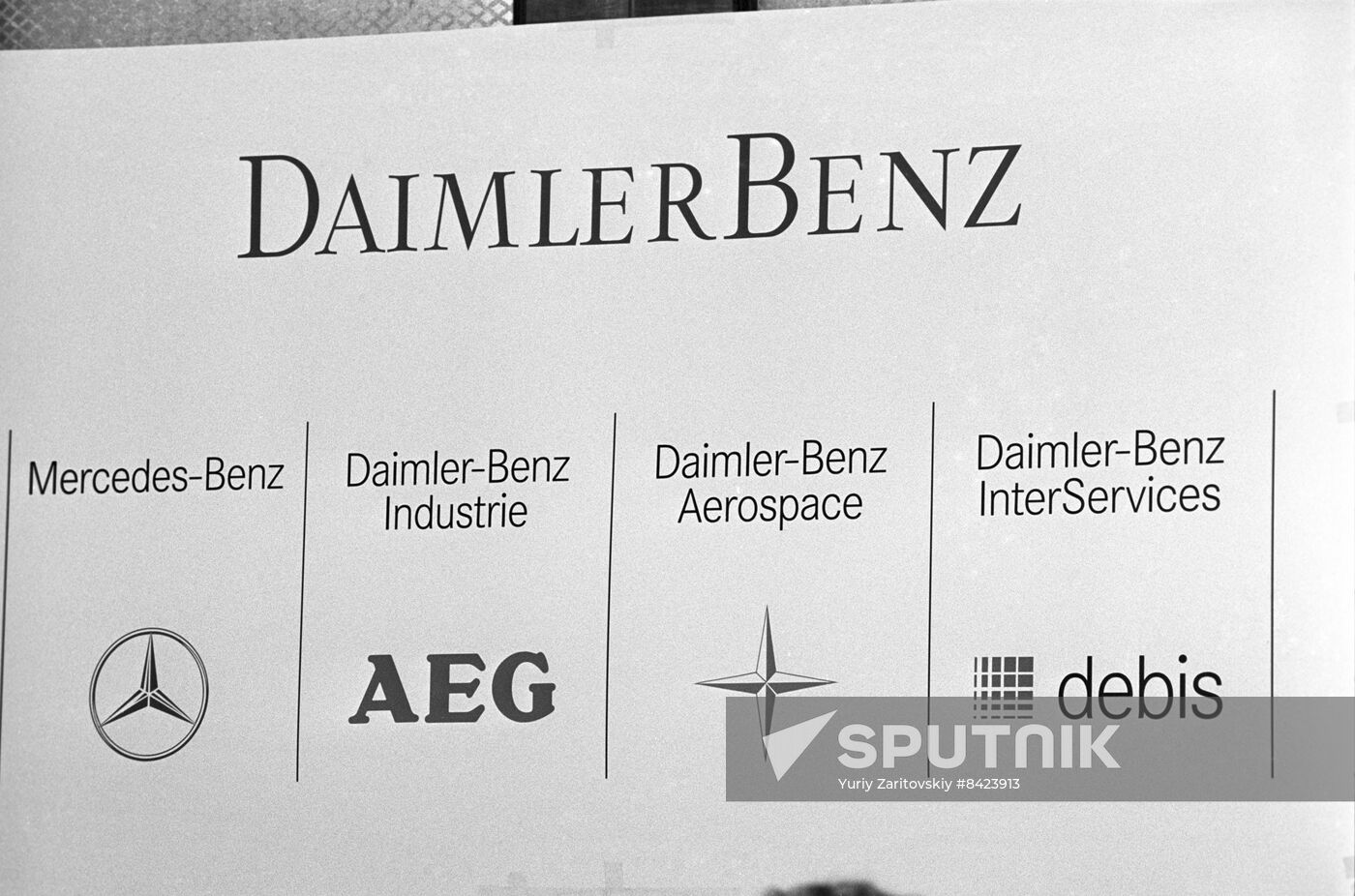 Daimler-Benz opens its representative office in Moscow