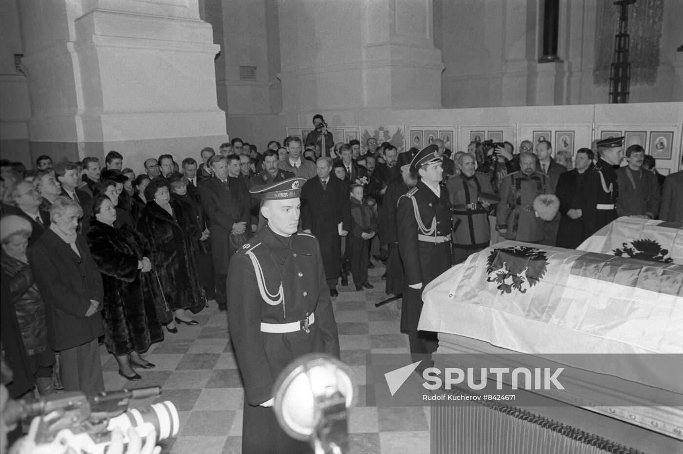 Ceremony to rebury remains of imperial family members