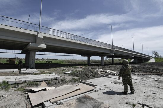 Russia Ukraine Military Operation Bridge Restoration