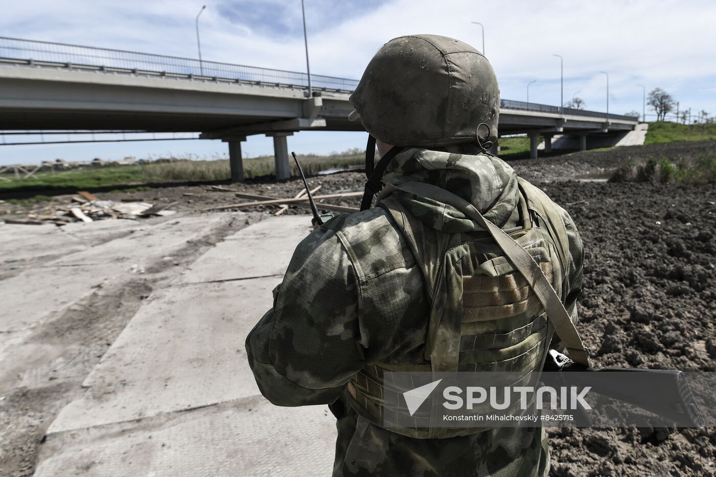 Russia Ukraine Military Operation Bridge Restoration