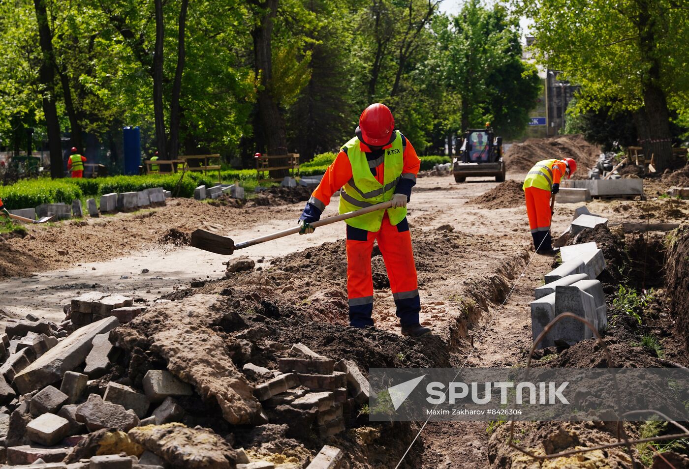 Russia Ukraine Military Operation Park Restoration