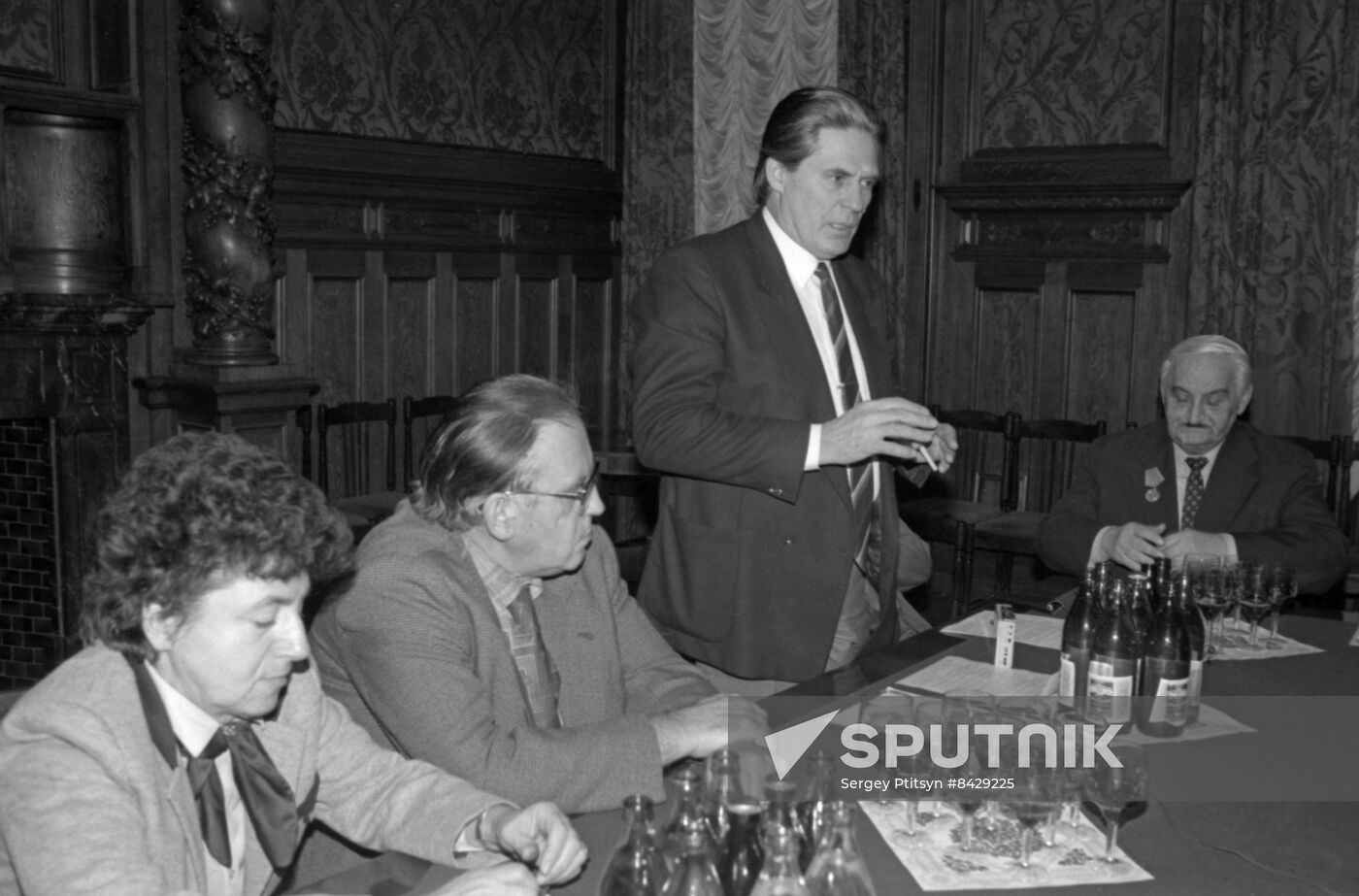 Meeting of representatives of USSR-Afghanistan Friendship Society in Moscow
