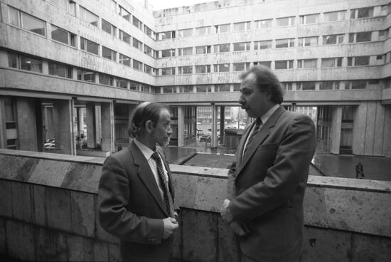 Al-Anba correspondent Musafira Salam and researcher Miloslavsky