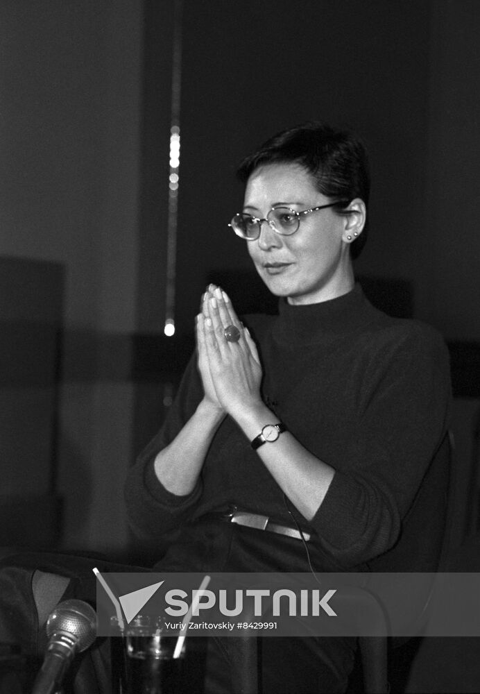 Irina Khakamada