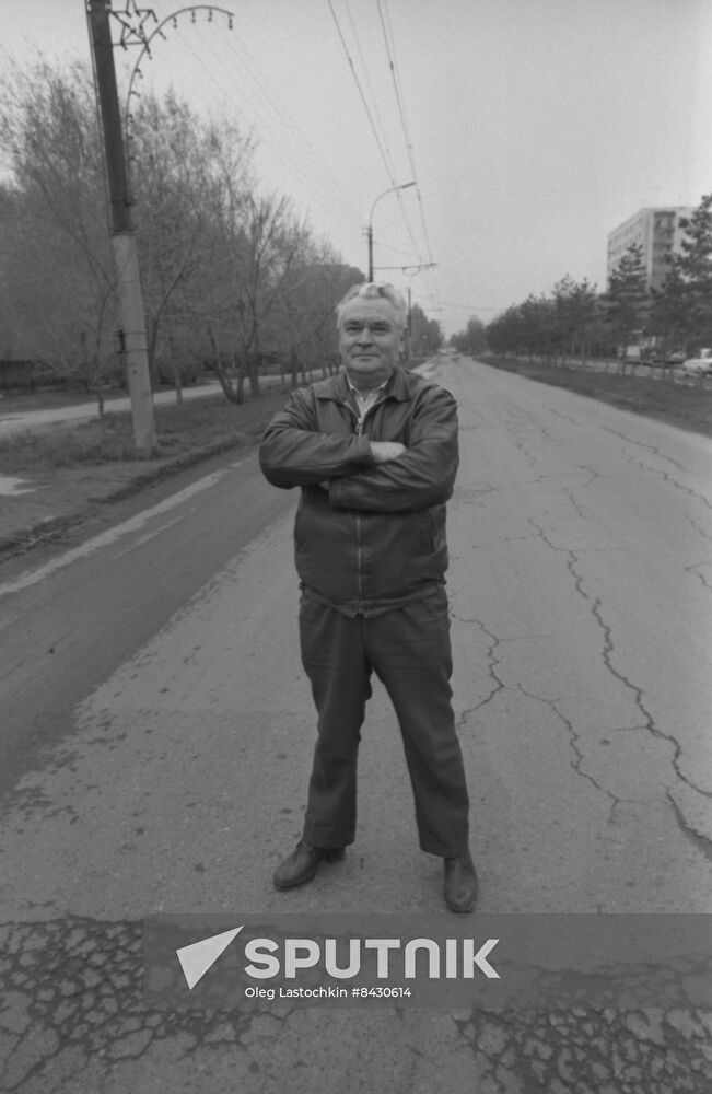 Honorary gas industry worker Yevgeny Altunin