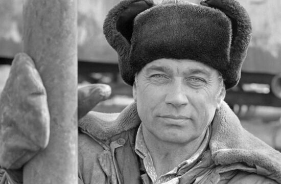 Siberian oil workers