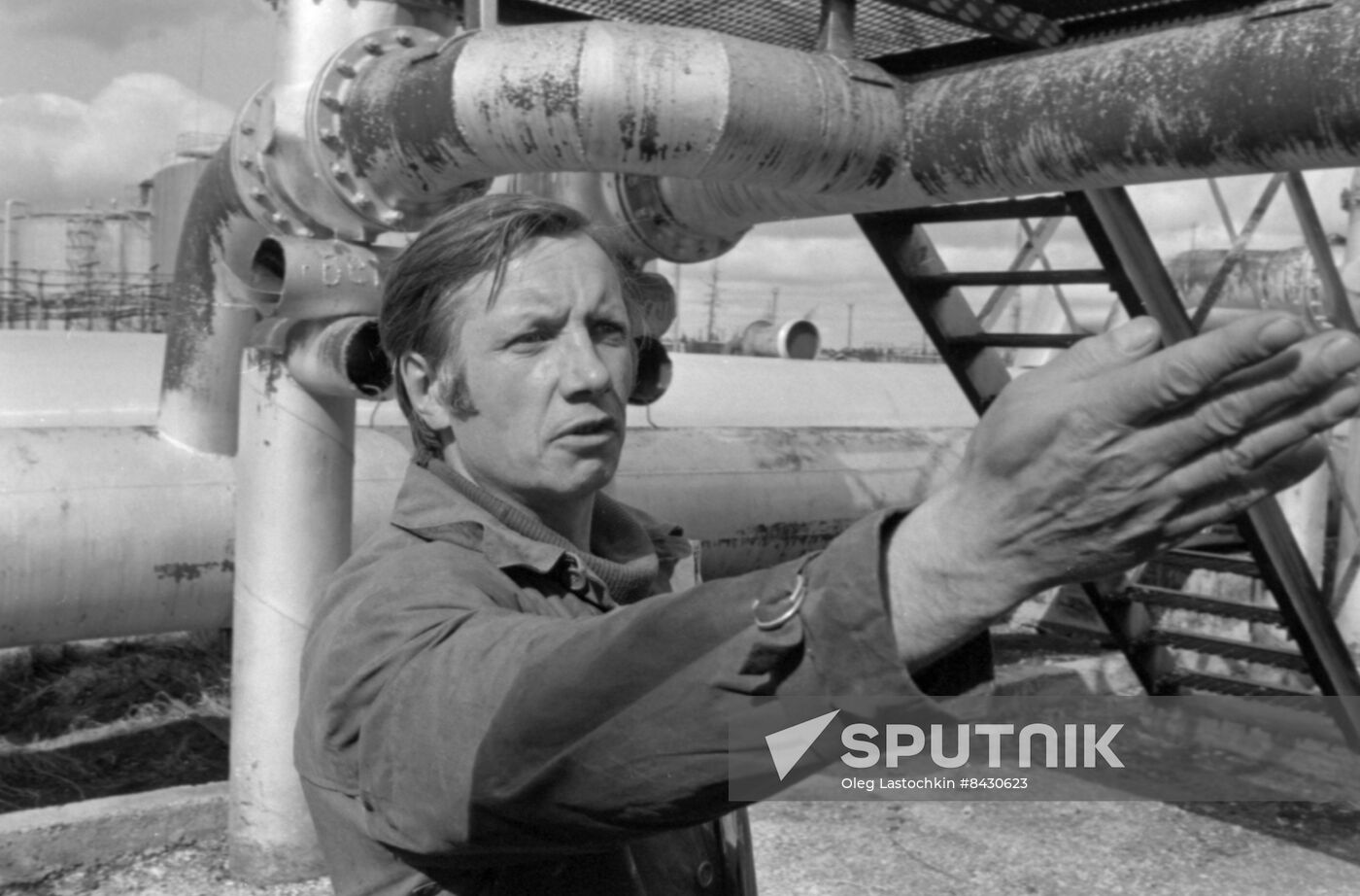 Siberian oil workers
