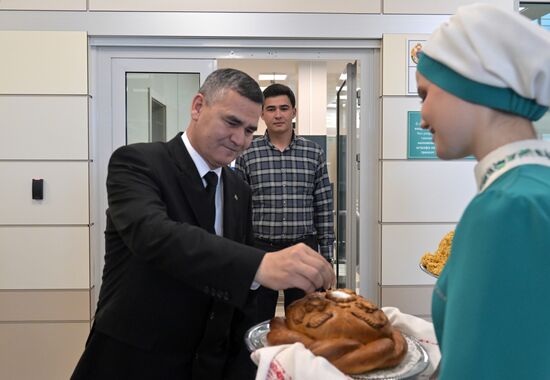 KAZANFORUM 2023. Welcoming guests