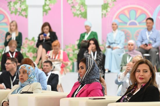 Participants in the XIV International Economic Forum RUSSIA — ISLAMIC WORLD: KAZANFORUM 2023 at the opening ceremony of the Women’s Outlook track. Crediting the source is mandatory when using the photo. Location: Russia, Republic of Tatarstan, Kazan. Author: Maksim Bogodvid/ANO “Directorate for Sports and Social Projects”. Opening ceremony of the Women’s Outlook track