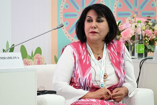 Nasiba Miradilova, President of the Association of Women and Girls of Uzbekistan, at the opening ceremony of the Women’s Outlook track as part of the XIV International Economic Forum RUSSIA — ISLAMIC WORLD: KAZANFORUM 2023. Crediting the source is mandatory when using the photo. Location: Russia, Republic of Tatarstan, Kazan. Author: Maksim Bogodvid/ANO “Directorate for Sports and Social Projects”. Opening ceremony of the Women’s Outlook track