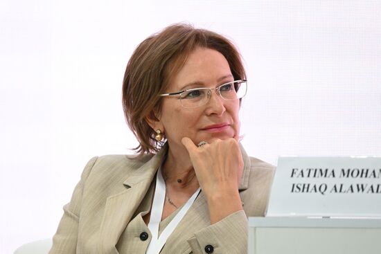 Tatyana Gvilava, Chair of ANO Russian-Arab Business Council, at the opening ceremony of the Women’s Outlook track as part of the XIV International Economic Forum RUSSIA — ISLAMIC WORLD: KAZANFORUM 2023. Crediting the source is mandatory when using the photo. Location: Russia, Republic of Tatarstan, Kazan. Author: Maksim Bogodvid/ANO “Directorate for Sports and Social Projects”. Opening ceremony of the Women’s Outlook track