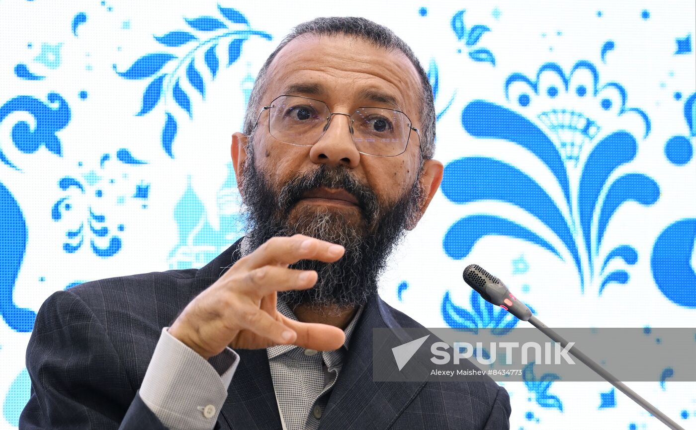 KAZANFORUM 2023. Panel session of OIC chambers of commerce and industry