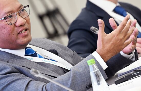 Azman bin Mohd Yusof, Secretary General of the Ministry of Internal Trade and Cost of Living of Malaysia, at the plenary session of the chambers of commerce and industry of the OIC countries, Harmonious Interaction and Understanding of the Future, during the 14th Russia - Islamic World: KazanForum International Economic Forum. Crediting the source is mandatory when using the photo. Location: Russia, Republic of Tatarstan, Kazan. Author: Alexey Maishev/ANO “Directorate for Sports and Social Projects”. KAZANFORUM 2023. Panel session of OIC chambers of commerce and industry