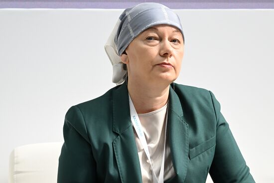 Gulnara Khasyanova, General Director of Micron JSC, at the session on Technological Sovereignty as a Guarantee of Sustainable Development in the Modern World as part of the XIV International Economic Forum RUSSIA — ISLAMIC WORLD: KAZANFORUM 2023. Crediting the source is mandatory when using the photo. Location: Russia, Republic of Tatarstan, Kazan. Author: Maksim Bogodvid/ANO “Directorate for Sports and Social Projects”. KAZANFORUM 2023. Technological Sovereignty as a Guarantee of Sustainable Development in the Modern World