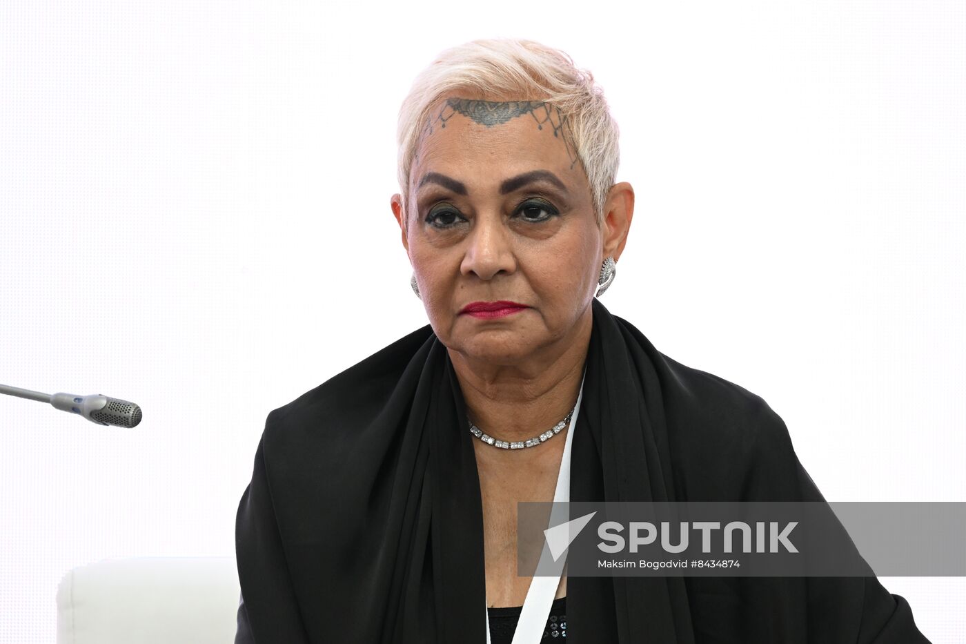 KAZANFORUM 2023. Female Entrepreneur: The Balance of Family and Business