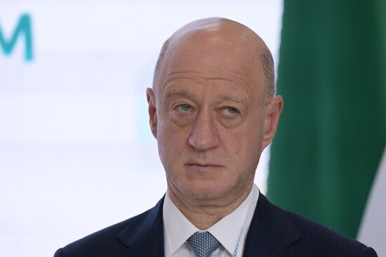 Deputy Speaker of the Russian State Duma Alexander Babakov at an official opening ceremony of the international exhibition RUSSIA HALAL EXPO 2023, part of the 14th International Economic Forum RUSSIA — ISLAMIC WORLD: KAZANFORUM. Crediting the source is mandatory when using the photo. Location: Russia, Republic of Tatarstan, Kazan. Author: Evgeny Biyatov/ANO “Directorate for Sports and Social Projects”. KAZANFORUM 2023. Official opening ceremony of international exhibition RUSSIA HALAL EXPO 2023