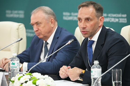 KAZANFORUM 2023. News conference following panel session of OIC chambers of commerce and industry