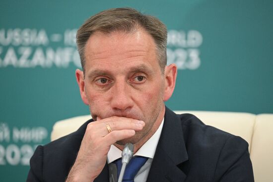 KAZANFORUM 2023. News conference following panel session of OIC chambers of commerce and industry