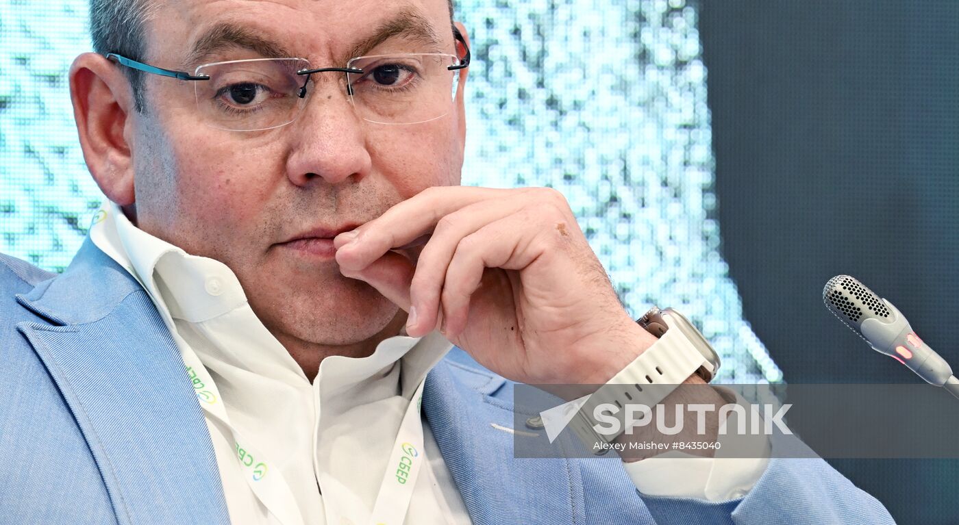 KAZANFORUM 2023. Family business: forming the values of new time, preserving traditions