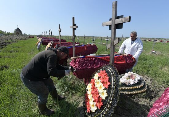 Russia Ukraine Military Operation Remains Reburial