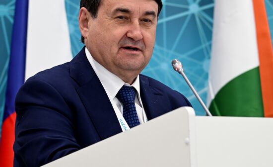 Presidential Aide Igor Levitin at the session on International North-South Transport Corridor: Russia - East: Logistics, Import-Export as part of the XIV International Economic Forum RUSSIA — ISLAMIC WORLD: KAZANFORUM 2023. Crediting the source is mandatory when using the photo. Location: Russia, Republic of Tatarstan, Kazan. Author: Alexey Maishev/ANO “Directorate for Sports and Social Projects”. KAZANFORUM 2023. International North-South Transport Corridor: Russia - East: Logistics, Import-Export