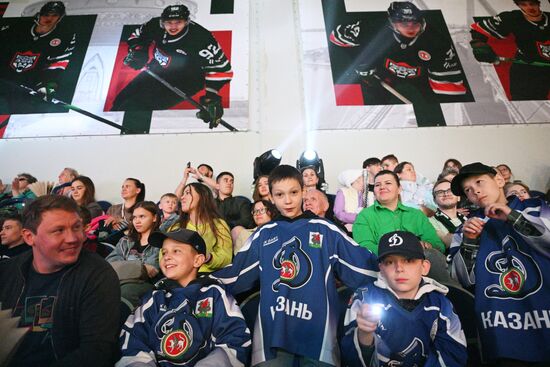 Fans during the Golden Puck hockey tournament held as part of the 14th Russia - Islamic World: KazanForum International Economic Forum. Crediting the source is mandatory when using the photo. Location: Russia, Republic of Tatarstan, Kazan. Author: Ramil Sitdikov/ANO “Directorate for Sports and Social Projects”. KAZANFORUM 2023. Golden Puck tournament