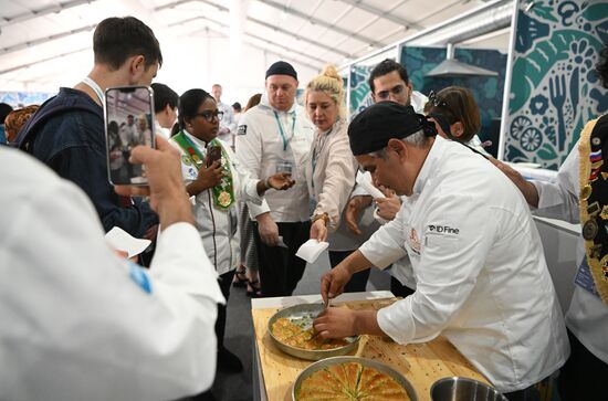 Opening of the International Cup of Chefs KazanForum 2023 as part of the 14th Russia - Islamic World: KazanForum International Economic Forum. Chefs' national teams from 11 countries will compete in the art of cuistine. Crediting the source is mandatory when using the photo. Location: Russia, Republic of Tatarstan, Kazan. Author: Svetlana Shevchenko/ANO “Directorate for Sports and Social Projects”. KAZANFORUM 2023. Dialogue of Cultures: Opening of the International Cup of Chefs KazanForum 2023