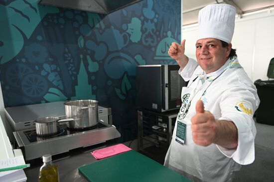 Opening of the International Cup of Chefs KazanForum 2023 as part of the 14th Russia - Islamic World: KazanForum International Economic Forum. Chefs' national teams from 11 countries will compete in the art of cuistine. Crediting the source is mandatory when using the photo. Location: Russia, Republic of Tatarstan, Kazan. Author: Svetlana Shevchenko/ANO “Directorate for Sports and Social Projects”. KAZANFORUM 2023. Dialogue of Cultures: Opening of the International Cup of Chefs KazanForum 2023