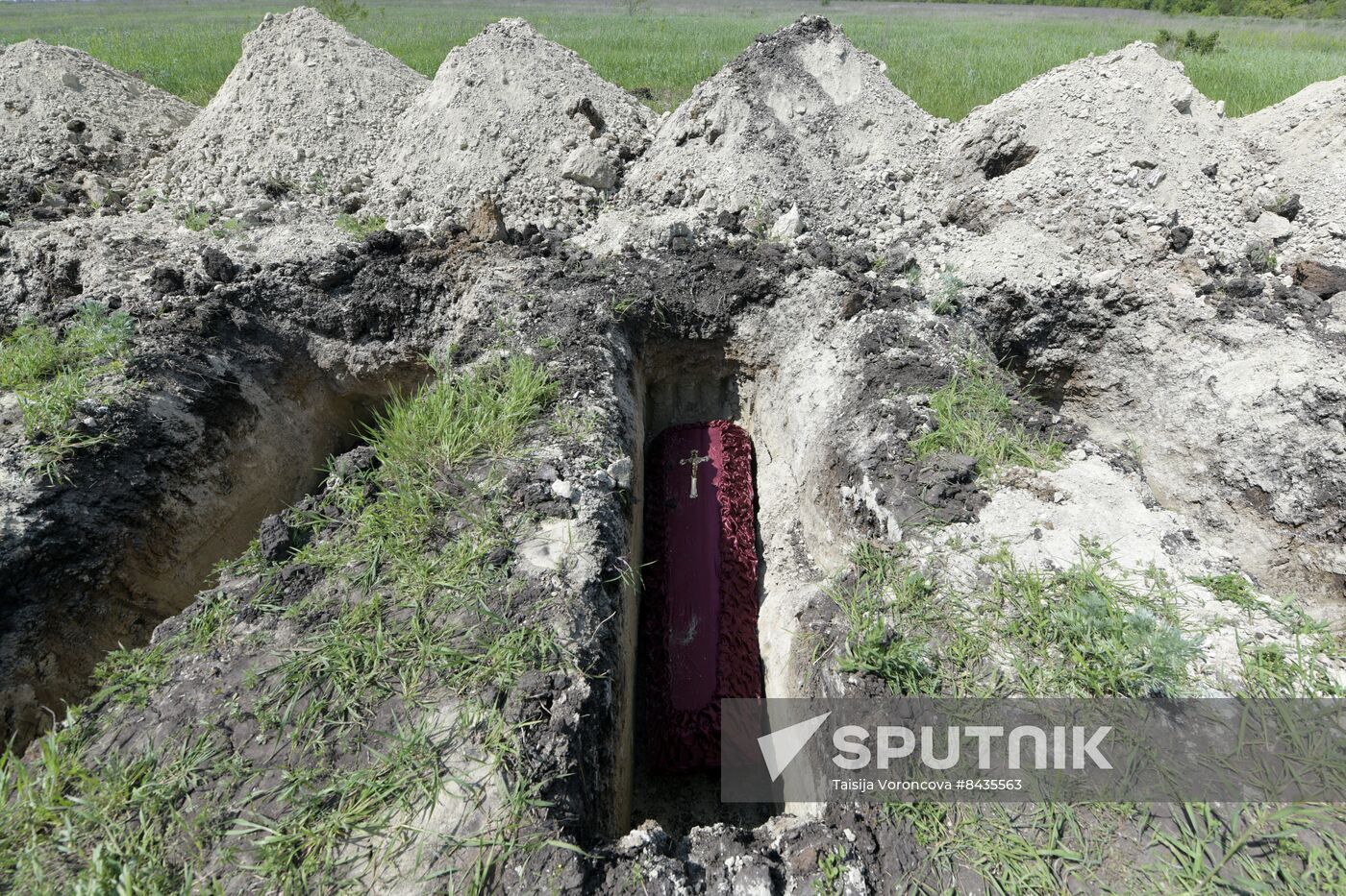 Russia Ukraine Military Operation Remains Reburial