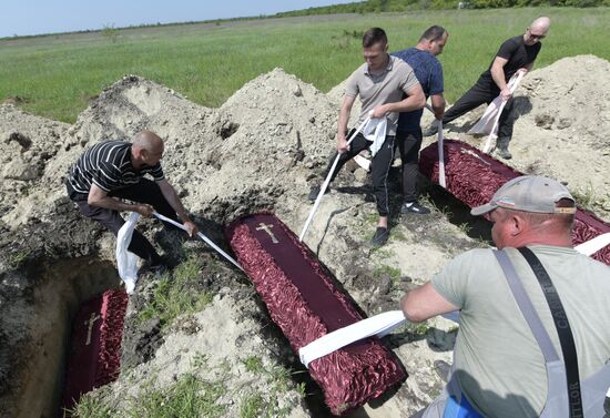 Russia Ukraine Military Operation Remains Reburial