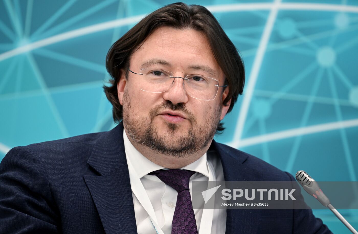 KAZANFORUM 2023. Intersectoral cooperation "logistics-production-trade" as a tool for expending foreign trade relations