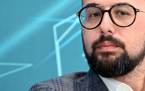 Fesco Integrated Transport Deputy Director for Business Development Maxim Bukhanov at the session, Intersectoral cooperation "logistics-production-trade" as a tool for expending foreign trade relations, held as part of the 14th Russia - Islamic World: KazanForum International Economic Forum. Crediting the source is mandatory when using the photo. Location: Russia, Republic of Tatarstan, Kazan. Author: Alexey Maishev/ANO “Directorate for Sports and Social Projects”. KAZANFORUM 2023. Intersectoral cooperation "logistics-production-trade" as a tool for expending foreign trade relations