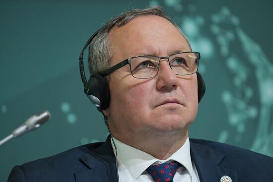 Aidar Salimgarayev, Head of Tatmedia, the Republican Agency for Press and Mass Communications, at the session on Russia and the Islamic World: Media Cooperation for Sustainable Development and Economic Prosperity as part of the XIV International Economic Forum RUSSIA — ISLAMIC WORLD: KAZANFORUM 2023. Crediting the source is mandatory when using the photo. Location: Russia, Republic of Tatarstan, Kazan. Author: Alexandr Kryazhev/ANO “Directorate for Sports and Social Projects”. KAZANFORUM 2023. Russia and the Islamic World: Media Cooperation for Sustainable Development and Economic Prosperity